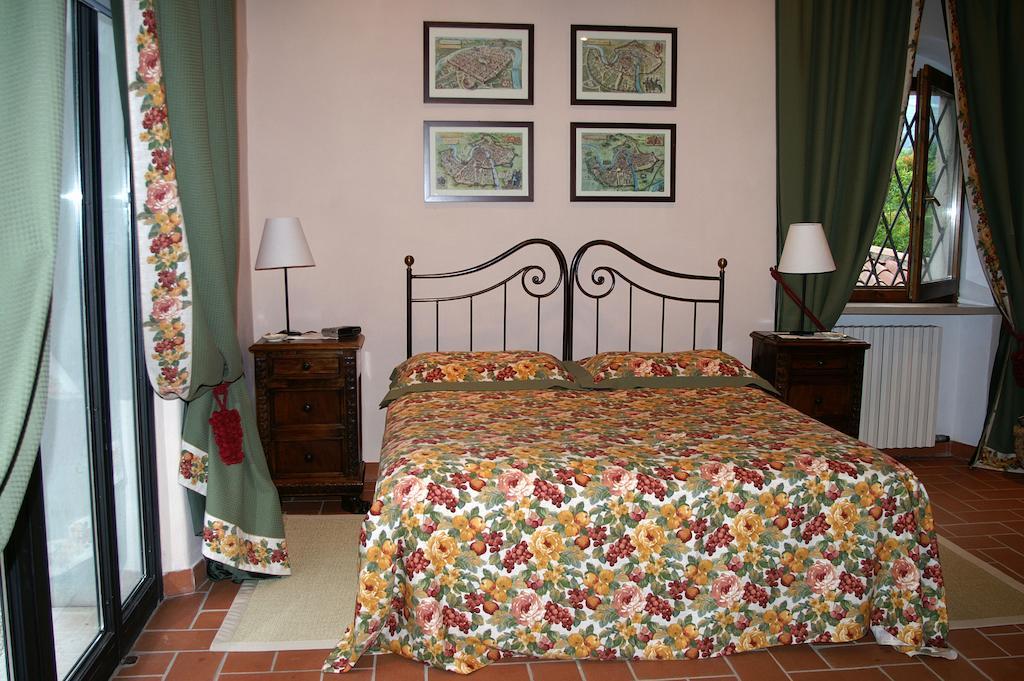 B&B Villa Monteleone Sant'Ambrogio di Valpolicella Værelse billede